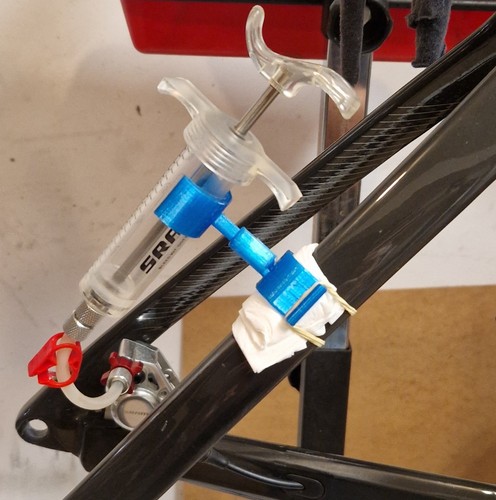 Bleed syringe holder for brake - syringe,